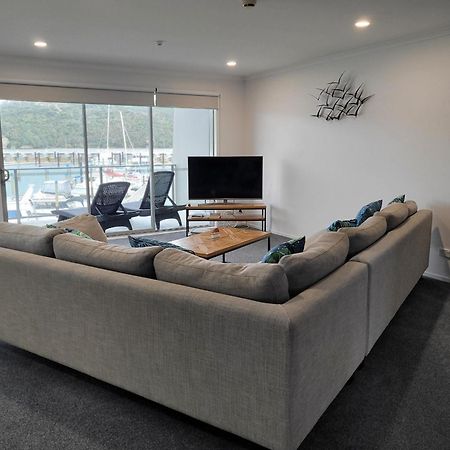 Marina Park Apartments 휘티앙가 외부 사진