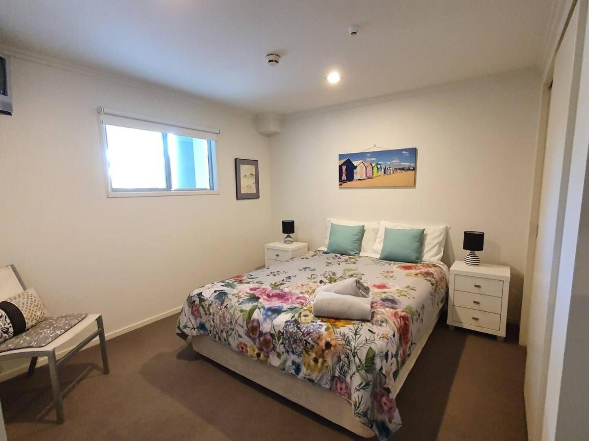 Marina Park Apartments 휘티앙가 외부 사진