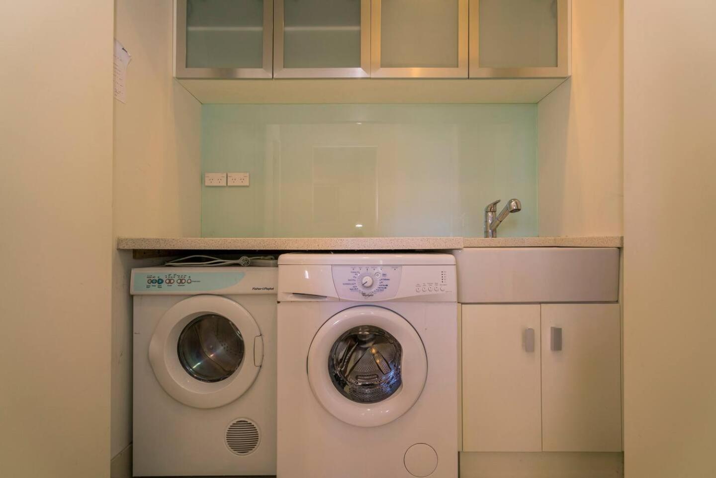 Marina Park Apartments 휘티앙가 외부 사진